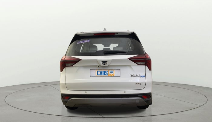 2021 Mahindra XUV700 AX 7 LUXURY D AT 7 STR, Diesel, Automatic, 92,703 km, Back/Rear