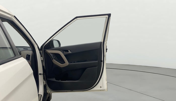 2016 Hyundai Creta SX PLUS 1.6 PETROL, Petrol, Manual, 36,776 km, RHS Front Door