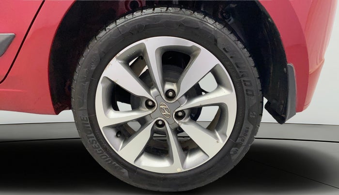 2017 Hyundai Elite i20 ASTA 1.2 DUAL TONE, Petrol, Manual, 1,00,868 km, Left Rear Wheel