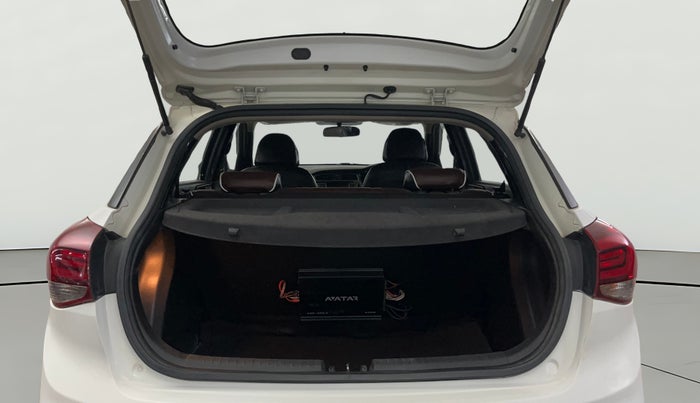 2018 Hyundai Elite i20 ASTA 1.2 (O), Petrol, Manual, 92,535 km, Boot Open Zoomed View