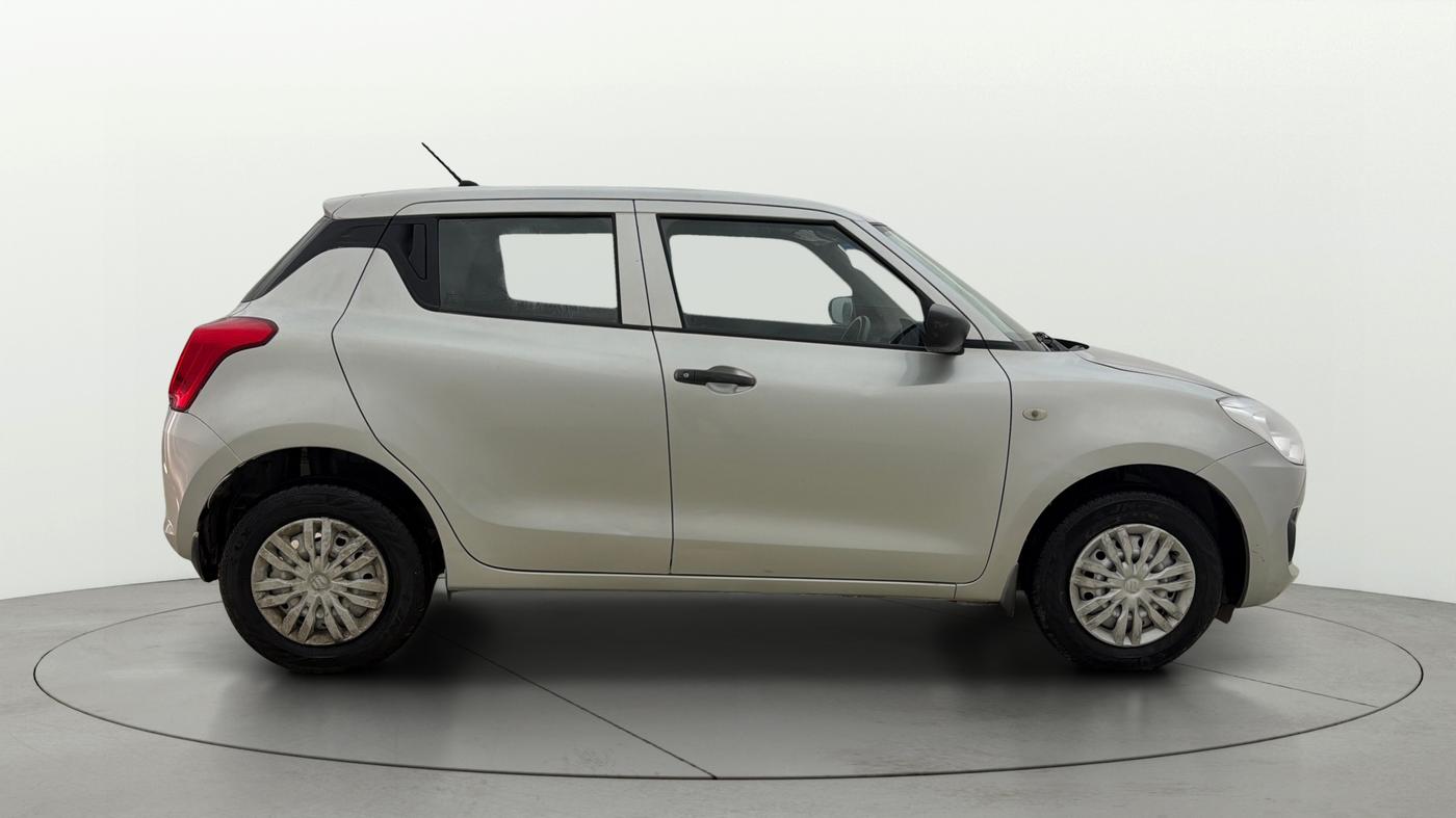 2022 Maruti Swift VXI, Petrol, Manual, 13,069 km, Right Side View