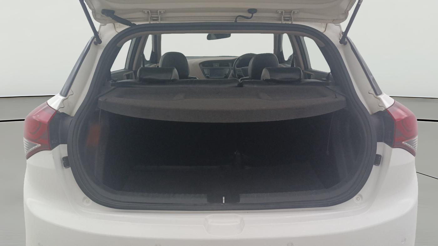 2016 Hyundai Elite i20 ASTA 1.2 (O), Petrol, Manual, 97,005 km, Boot Open Zoomed View