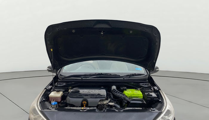 2018 Hyundai Verna 1.6 CRDI SX + AT, Diesel, Automatic, 1,24,498 km, Open Bonet