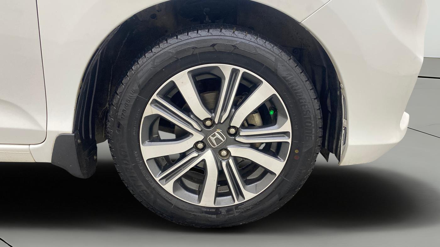 2021 Honda Amaze 1.5L I-DTEC VX CVT, Diesel, Automatic, 55,267 km, Right Front Wheel