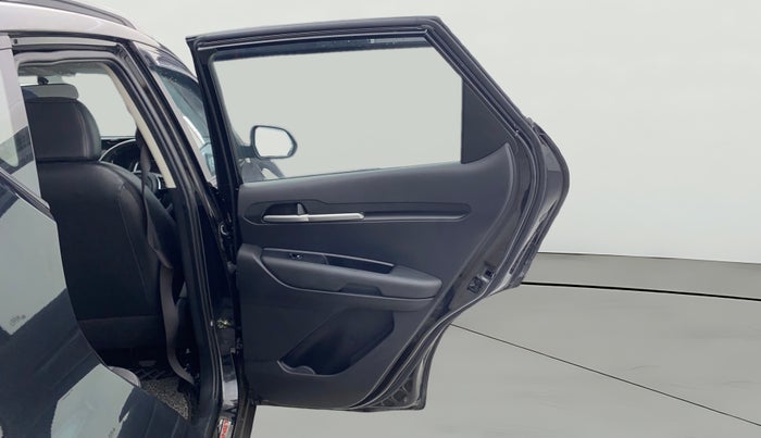 2023 KIA SONET HTK PLUS 1.0 IMT, Petrol, Manual, 1,687 km, RHS Rear Door