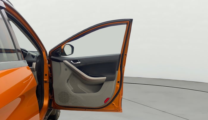 2018 Tata NEXON XZA PLUS PETROL, Petrol, Automatic, 63,160 km, RHS Front Door