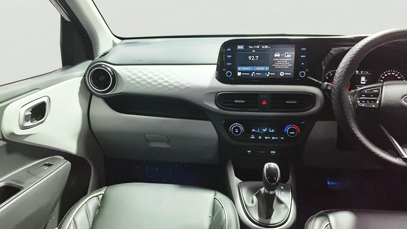 2025 Hyundai GRAND I10 NIOS SPORTZ AMT 1.2 KAPPA VTVT, Petrol, Automatic, 5,223 km, Air Conditioner