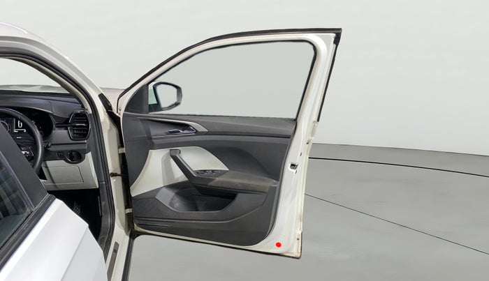 2022 Skoda KUSHAQ AMBITION 1.0L TSI MT, Petrol, Manual, 49,470 km, RHS Front Door