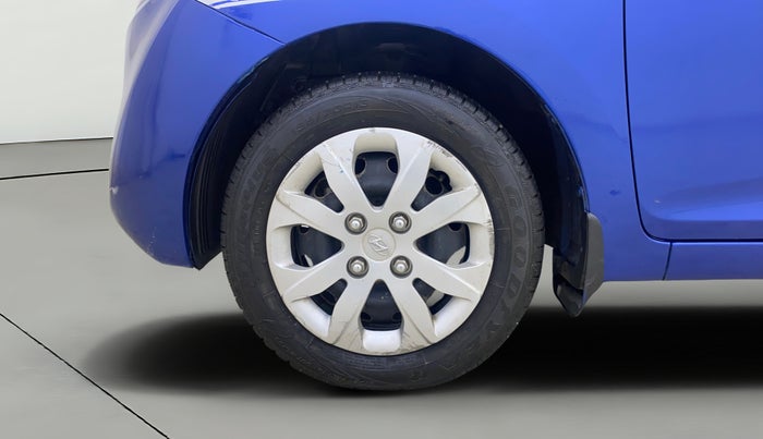 2016 Hyundai Eon MAGNA +, Petrol, Manual, 21,885 km, Left Front Wheel