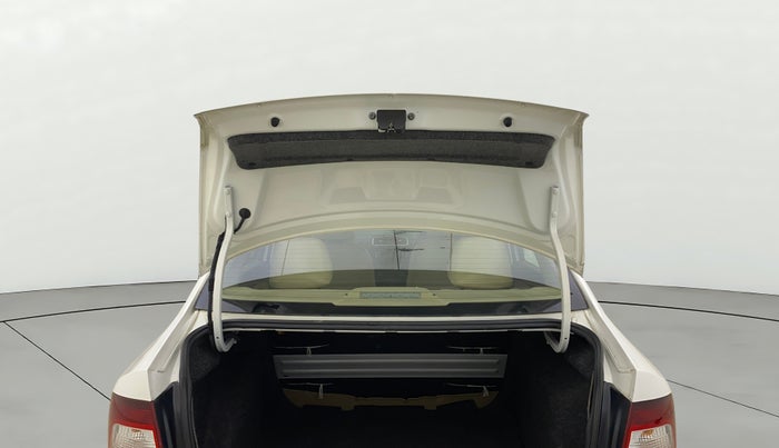 2019 Skoda Rapid AMBITION 1.6 MPI AT, Petrol, Automatic, 28,819 km, Boot Door Open