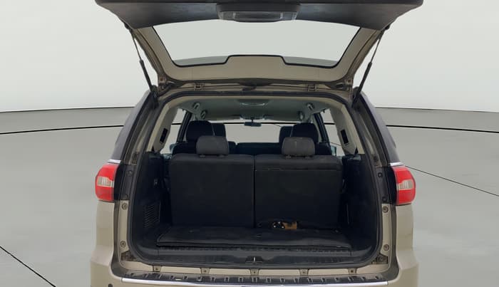 2018 Tata Hexa XT 4X2 7 STR, Diesel, Manual, 92,013 km, Boot Open Zoomed View