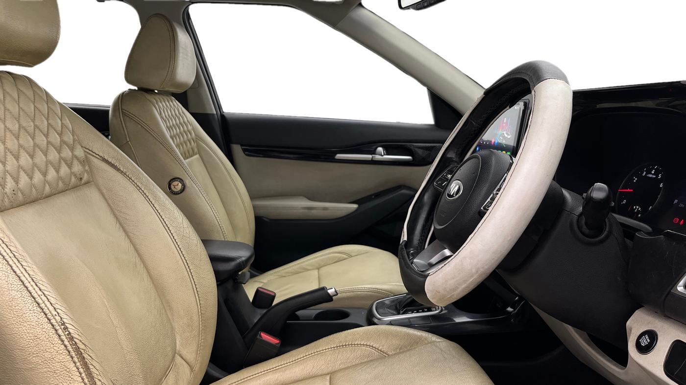 2019 KIA SELTOS HTX IVT 1.5 PETROL, Petrol, Automatic, 69,888 km, Right Side Front Door Cabin