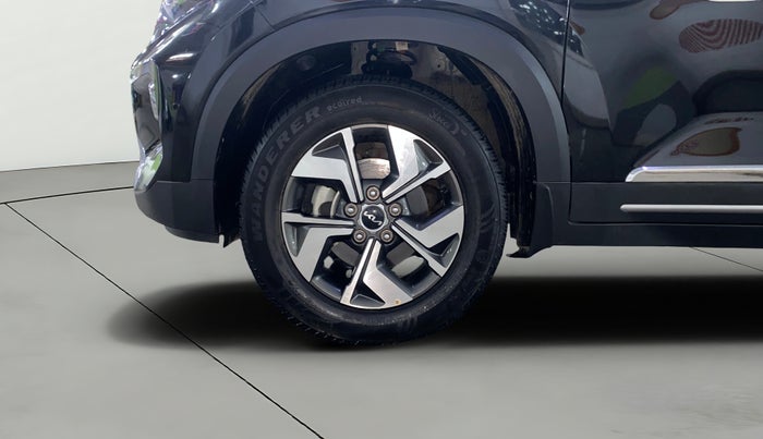 2023 KIA SONET HTX 1.5, Diesel, Manual, 22,230 km, Left Front Wheel