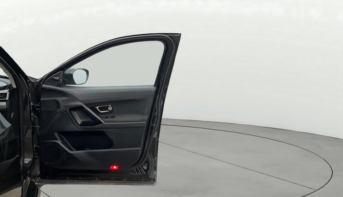 2023 Tata Harrier XT PLUS 2.0L KRYOTEC DARK EDITON, Diesel, Manual, 66,975 km, RHS Front Door