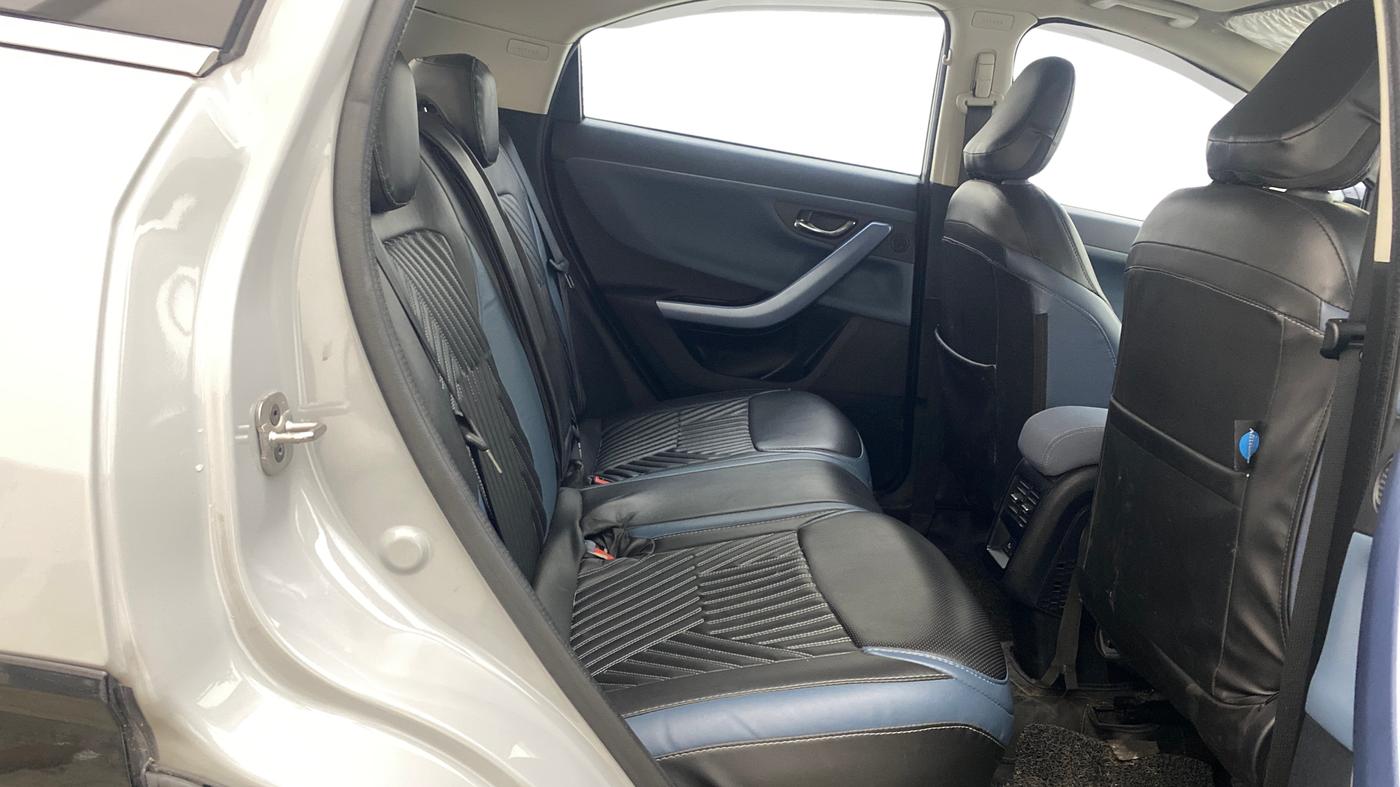 2024 Tata Curvv Creative Plus S 1.2 Petrol 7DCA, Petrol, Automatic, 25,382 km, Right Side Rear Door Cabin