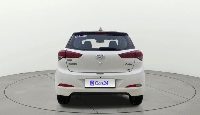 2015 Hyundai Elite i20 ASTA 1.2, CNG, Manual, 1,24,452 km, Back/Rear