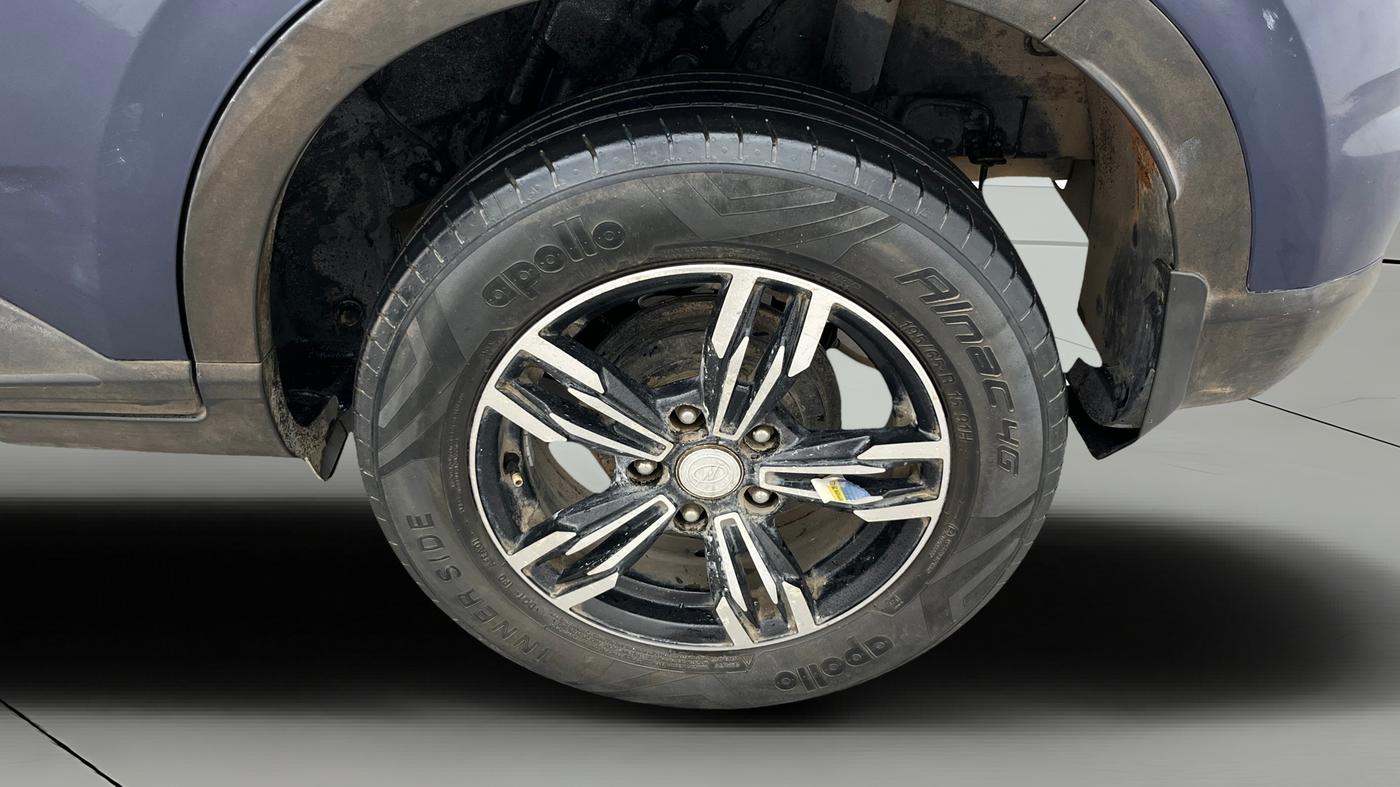 2021 Hyundai VENUE S 1.2, Petrol, Manual, 48,792 km, Left Rear Wheel