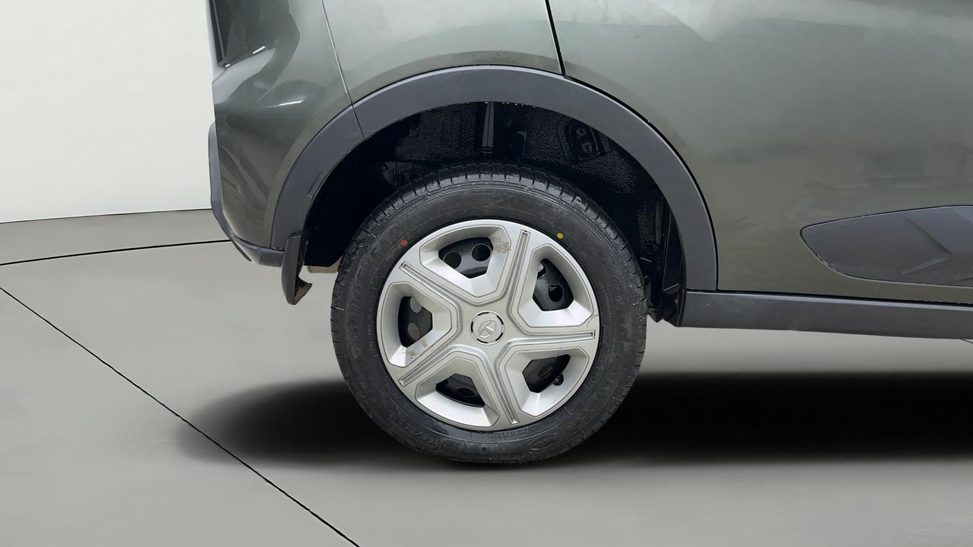 2020 Tata NEXON XE PETROL, Petrol, Manual, 18,536 km, Right Rear Wheel
