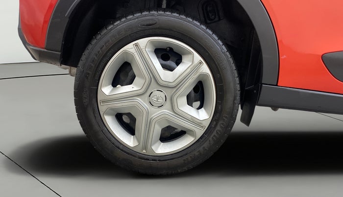 2022 Tata NEXON XMA PETROL, Petrol, Automatic, 20,674 km, Right Rear Wheel