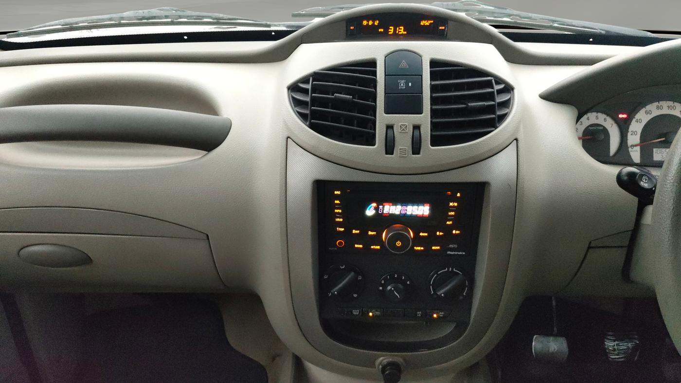 2014 Mahindra Quanto C6, Diesel, Manual, 1,06,601 km, Air Conditioner