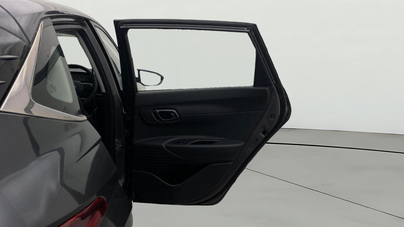 2021 Hyundai NEW I20 SPORTZ 1.2 AT, Petrol, Automatic, 47,212 km, RHS Rear Door