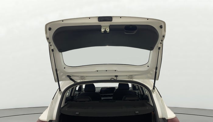 2022 Hyundai NEW I20 ASTA (O) 1.2 AT, Petrol, Automatic, 21,469 km, Boot Door Open