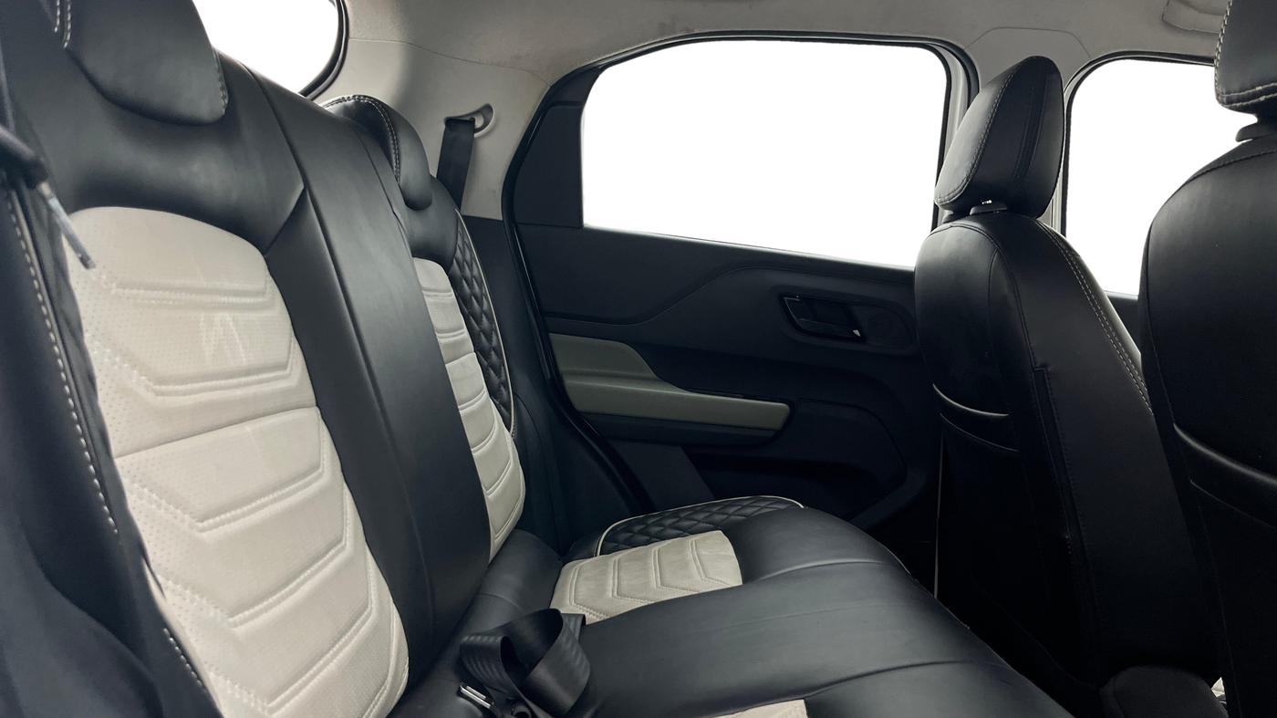 2021 Tata PUNCH ADVENTURE MT, Petrol, Manual, 65,667 km, Right Side Rear Door Cabin