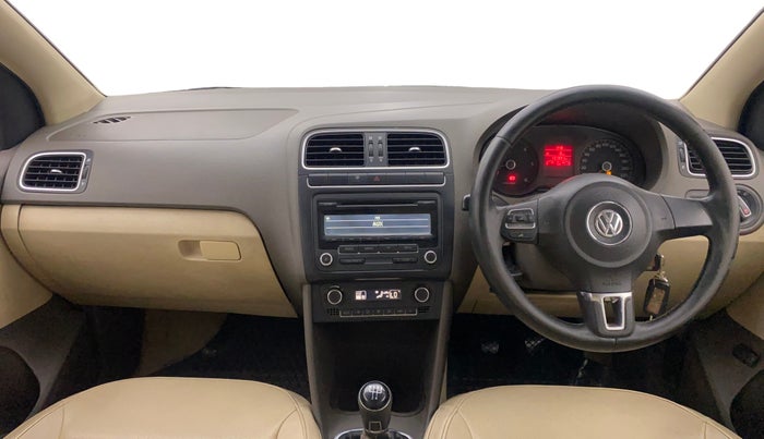 2012 Volkswagen Vento HIGHLINE DIESEL 1.6, Diesel, Manual, 1,31,890 km, Dashboard
