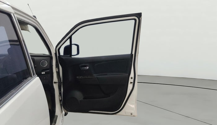 2015 Maruti Wagon R Stingray VXI, Petrol, Manual, 48,334 km, RHS Front Door