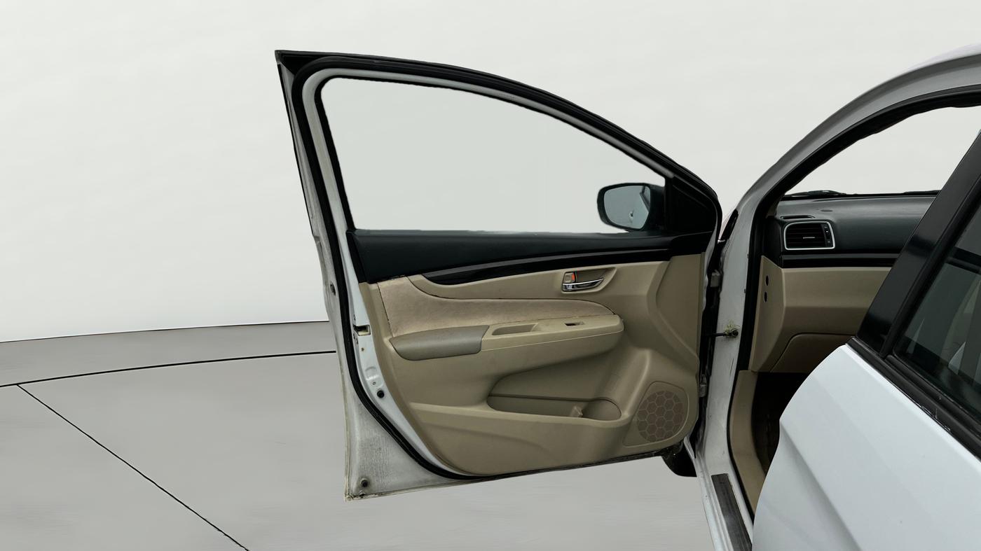 2016 Maruti Ciaz VXI+AT, Petrol, Automatic, 1,20,281 km, LHS Front Door