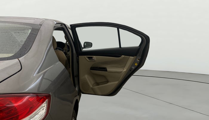 2016 Maruti Ciaz ZXI+, Petrol, Manual, 80,284 km, RHS Rear Door