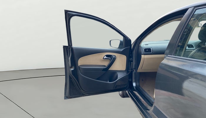 2015 Volkswagen Polo HIGHLINE1.2L, Petrol, Manual, 76,881 km, LHS Front Door