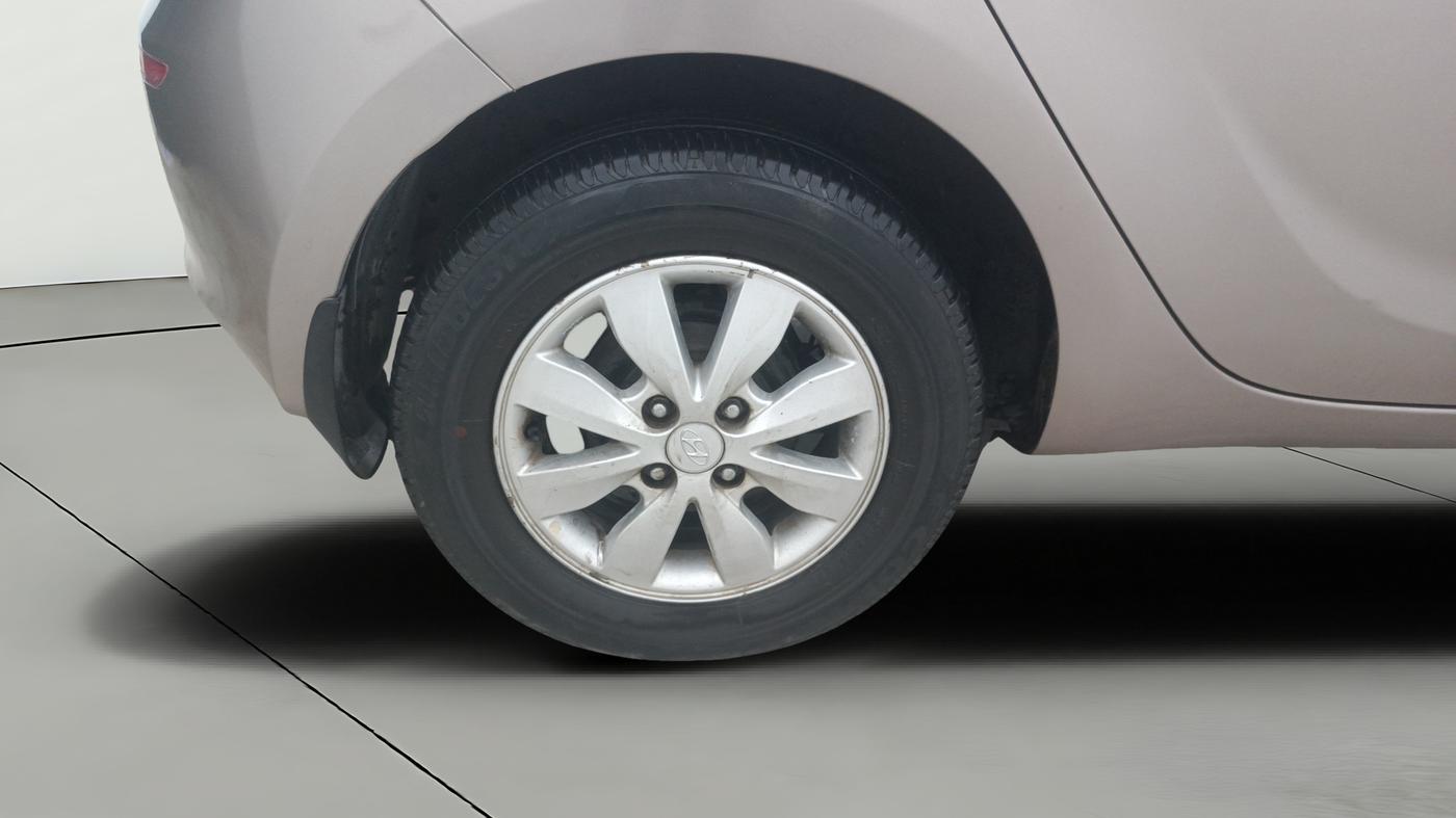 2014 Hyundai i20 SPORTZ 1.2, Petrol, Manual, 66,557 km, Right Rear Wheel