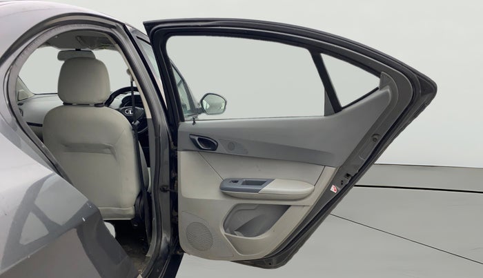 2022 Tata TIGOR XZ CNG, CNG, Manual, 78,806 km, RHS Rear Door
