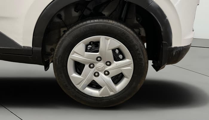 2022 Hyundai VENUE S(O) 1.2, Petrol, Manual, 39,698 km, Left Rear Wheel