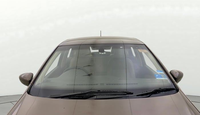 2017 Volkswagen Vento HIGHLINE PLUS 1.5 AT 16 ALLOY, Diesel, Automatic, 1,14,563 km, Front Windshield