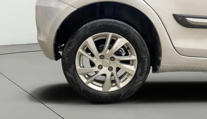 2013 Maruti Swift ZDI, Diesel, Manual, 94,083 km, Right Rear Wheel