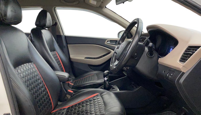 2018 Hyundai Elite i20 ASTA 1.2 (O), Petrol, Manual, 65,159 km, Right Side Front Door Cabin