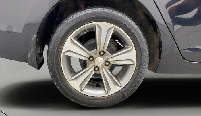 2019 Hyundai Verna 1.6 VTVT SX, Petrol, Manual, 25,310 km, Right Rear Wheel