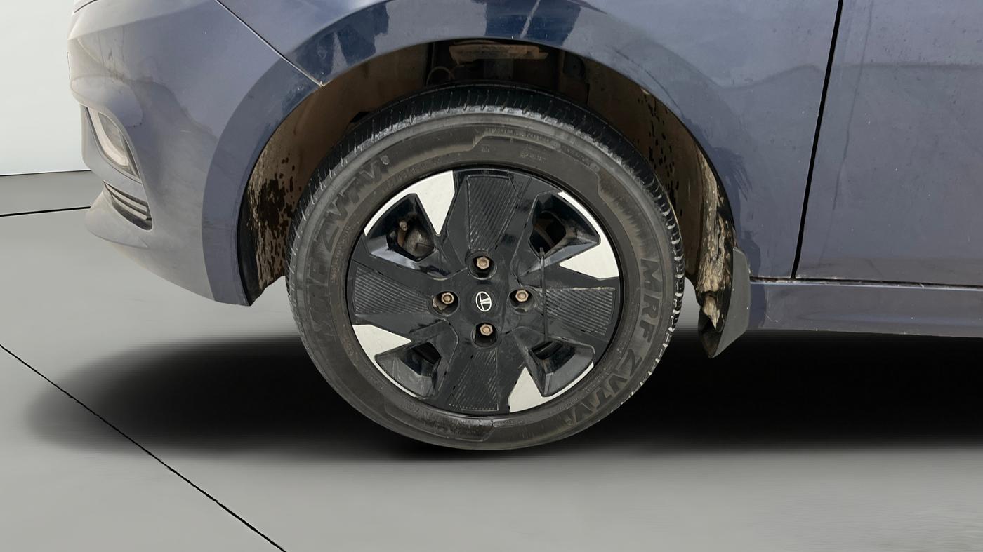 2025 Tata Tiago XTA CNG , CNG, Automatic, 14,797 km, Left Front Wheel