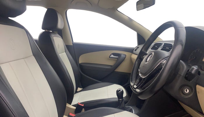 2015 Volkswagen Polo HIGHLINE1.2L, Petrol, Manual, 36,832 km, Right Side Front Door Cabin