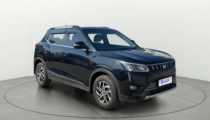 2023 Mahindra XUV300 W8 (O) 1.2 PETROL, Petrol, Manual, 13,938 km, SRP