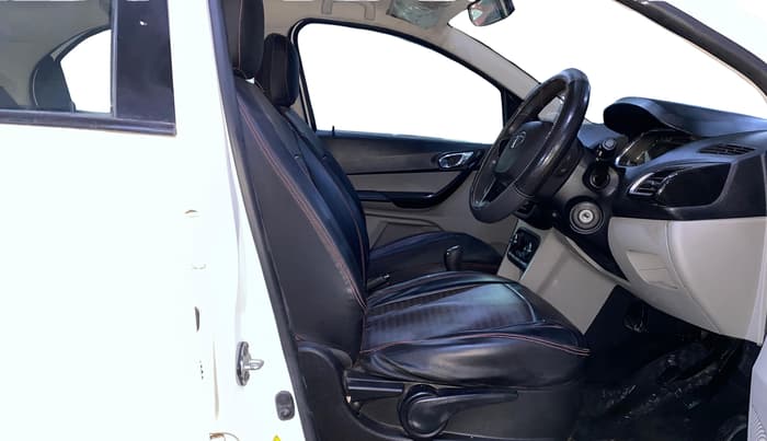 2019 Tata Tiago XZ PLUS PETROL, Petrol, Manual, 49,546 km, Right Side Front Door Cabin