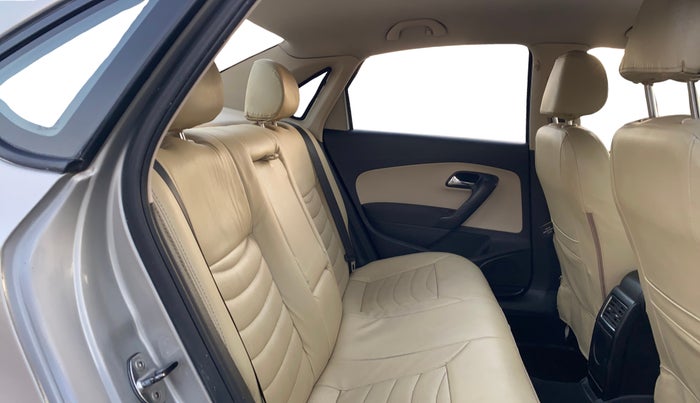 2017 Skoda Rapid AMBITION 1.5 TDI, Diesel, Manual, 1,21,653 km, Right Side Rear Door Cabin