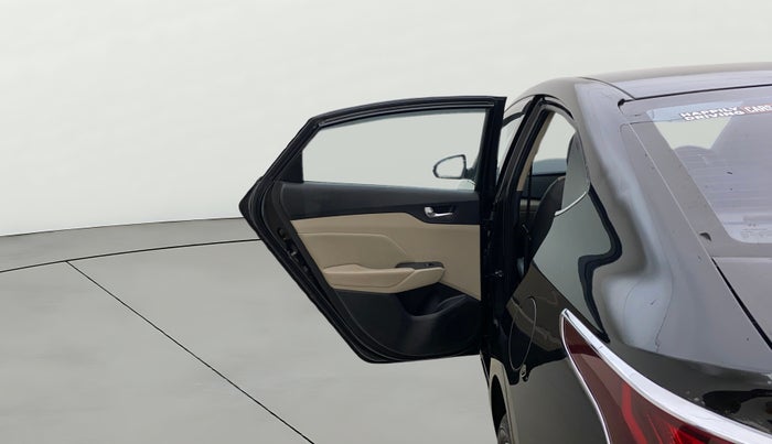 2022 Hyundai Verna SX (O)1.5 VTVT, Petrol, Manual, 36,787 km, LHS Rear Door