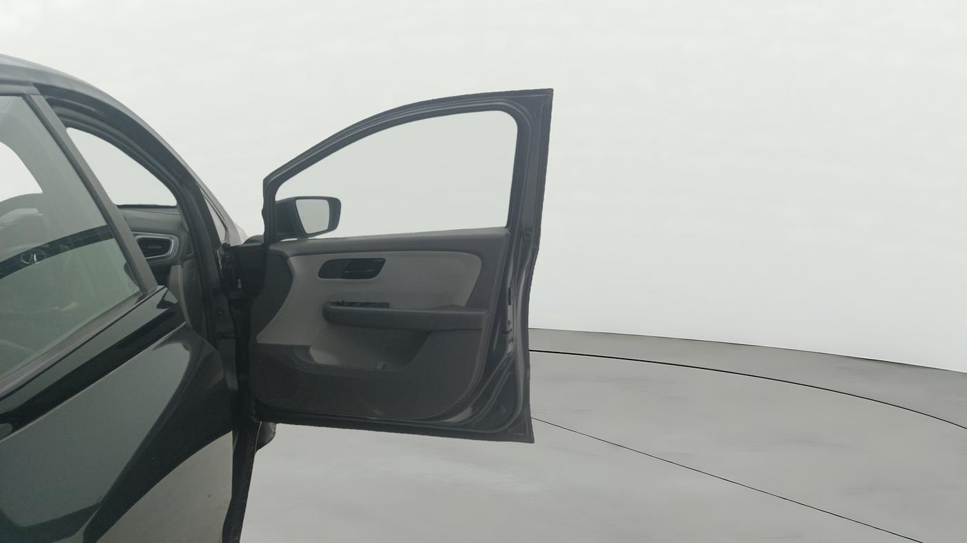 2021 Tata ALTROZ XT PETROL, Petrol, Manual, 55,864 km, RHS Front Door