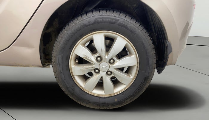 2013 Hyundai i20 SPORTZ 1.4 CRDI, Diesel, Manual, 1,48,956 km, Left Rear Wheel