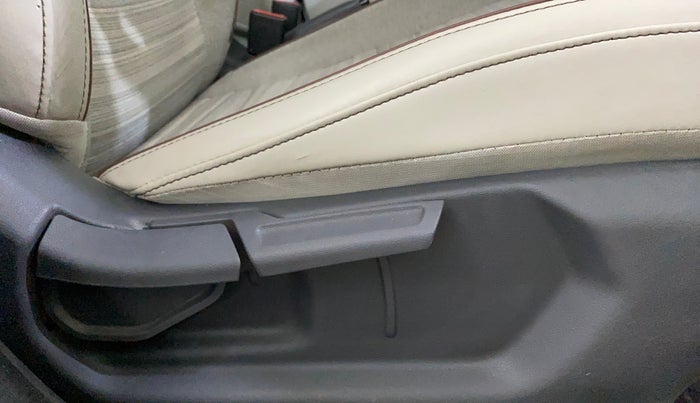 2020 Hyundai AURA S 1.2 CNG, CNG, Manual, 56,589 km, Driver Side Adjustment Panel