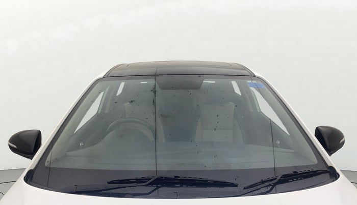 2017 Hyundai Verna 1.6 VTVT SX (O) AT, Petrol, Automatic, 39,750 km, Front Windshield