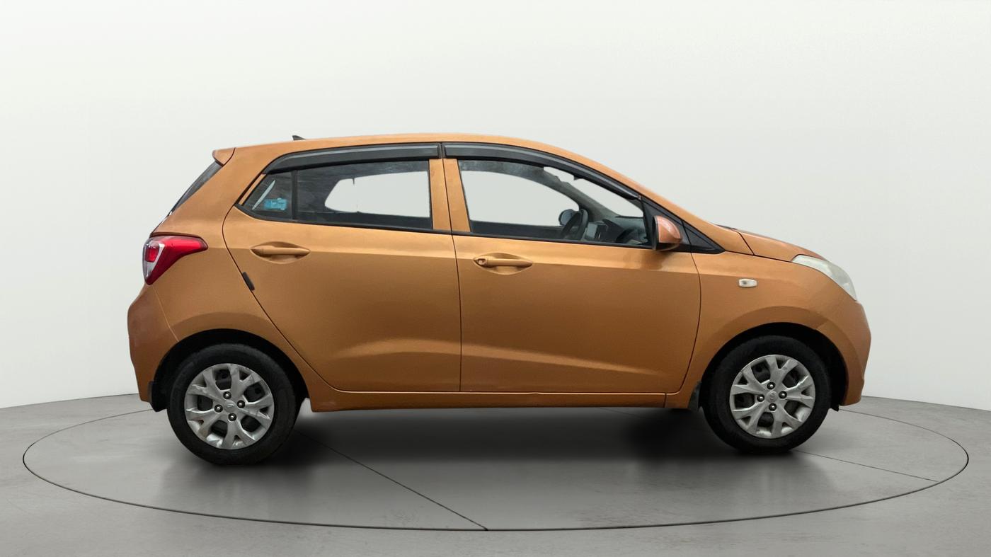 2016 Hyundai Grand i10 MAGNA 1.2 KAPPA VTVT, Petrol, Manual, 29,647 km, Right Side View